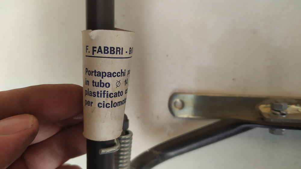 portapacchi posteriore verticale tubo d. 14 piaggio si
