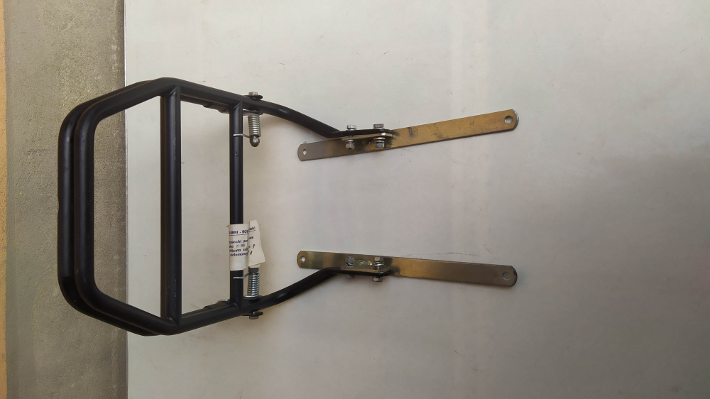 portapacchi posteriore verticale tubo d. 14 piaggio si