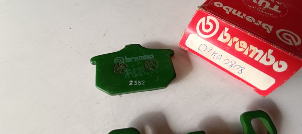 coppia pasticche freno brembo kawasaki gpz &ndash; chiedere per compatibilita