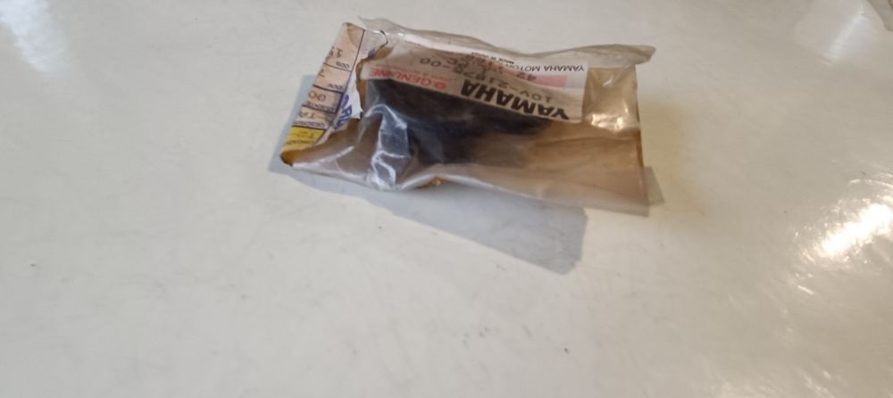 tappo serbatoio liquido yamaha dt 125 – tdr 125 – tenere 660 / 750 – majesty 400 – banshee
