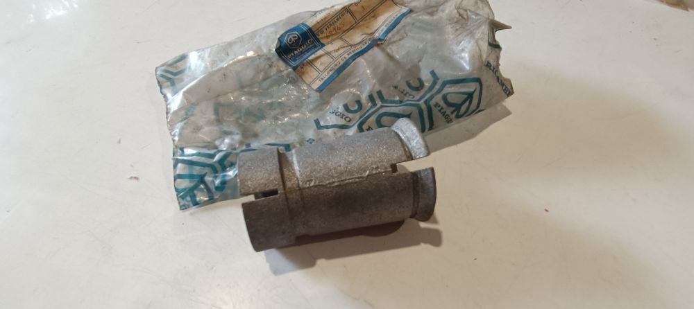 collettore aspirazione carburatore 19.19 nuovo originale piaggio vespa et3 125