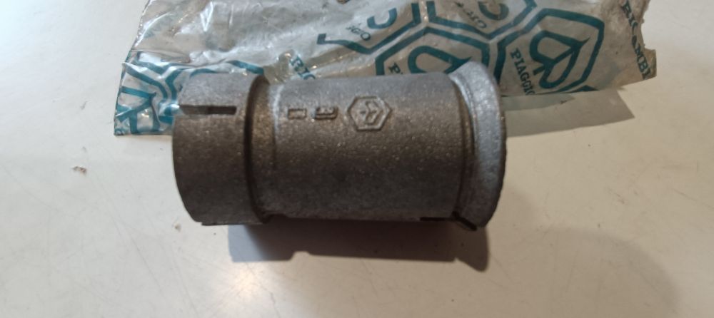 collettore aspirazione carburatore 19.19 nuovo originale piaggio vespa et3 125