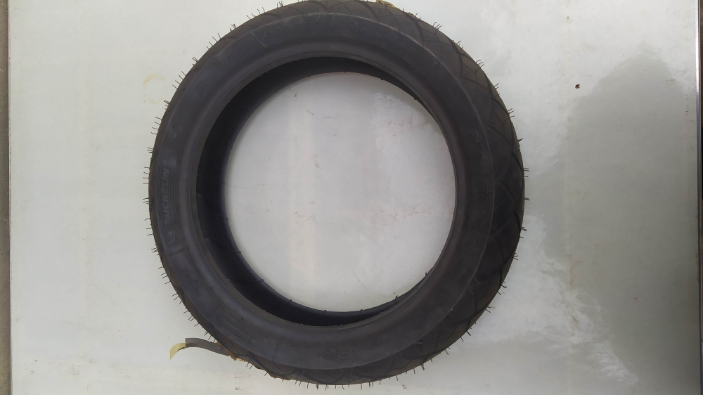 copertone michelin 120/70/13m/c 53p pilot city