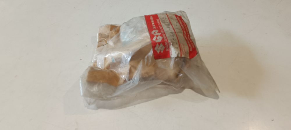 tenditore catena distribuzione nuovo originale suzuki dr 800 ´91 – ´97