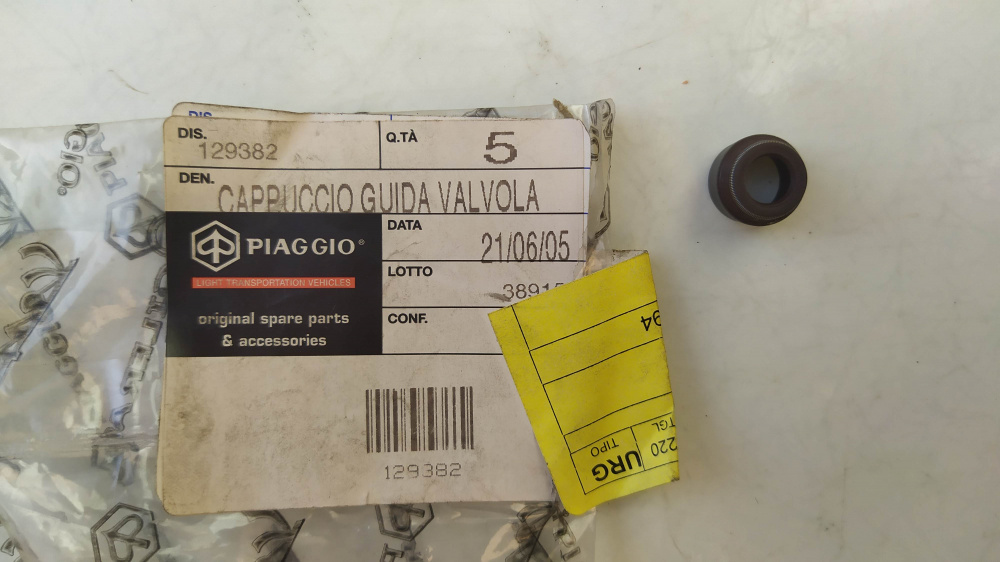 gommino guida valvola piaggio ape car - ape 703 - ape poker