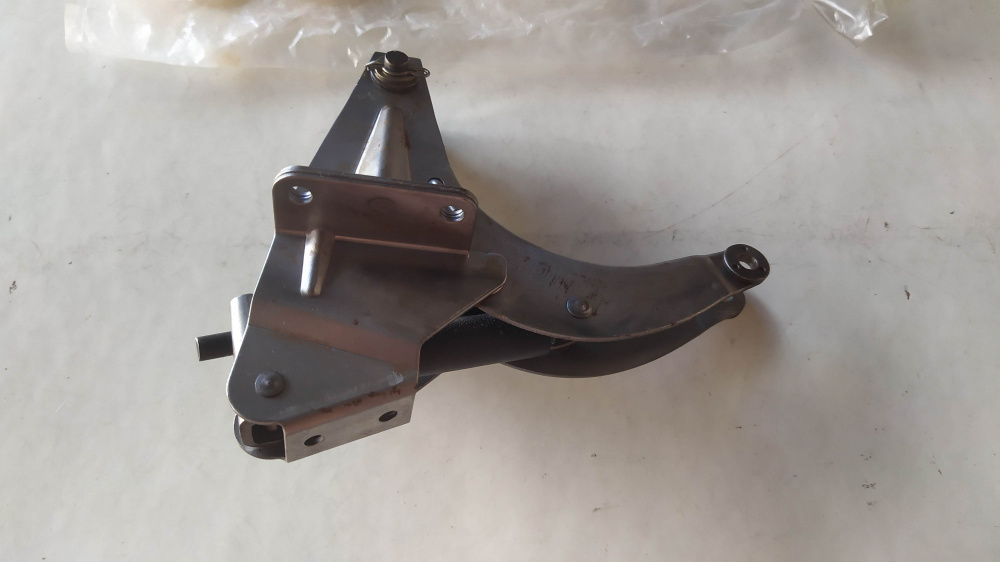 braccio tendicatena distribuzione honda v45-vf700-vf750