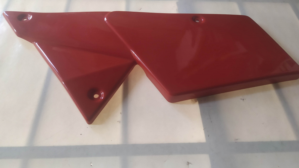 coppia fiancate posteriori rosse beta