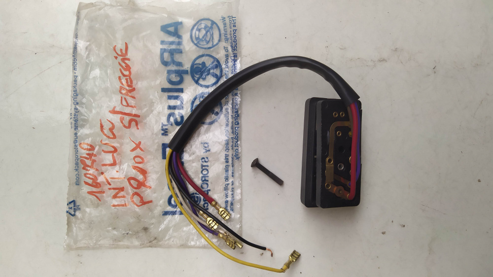 interruttore luci piaggio vespa px 200 senza frecce