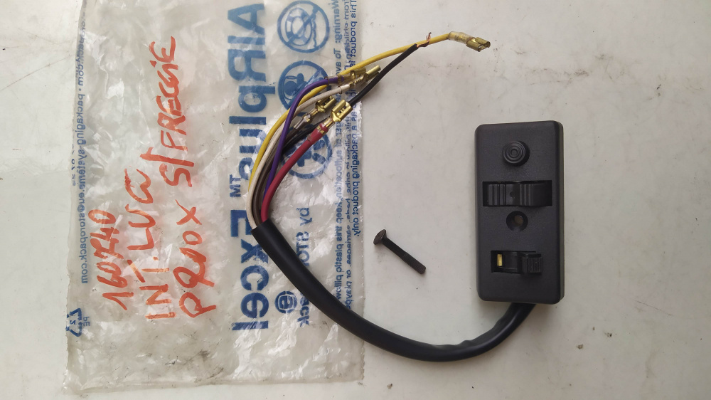 interruttore luci piaggio vespa px 200 senza frecce