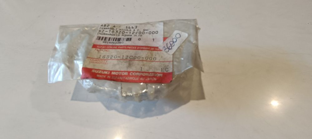 ingranaggio pompa acqua nuovo originale suzuki rgv 250 &acute;89 &ndash; &acute;96