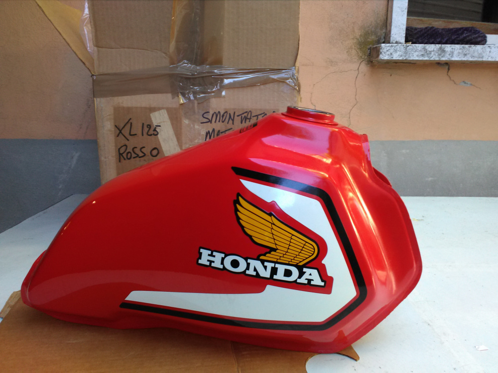 serbatoio nuovo rosso honda xl 125