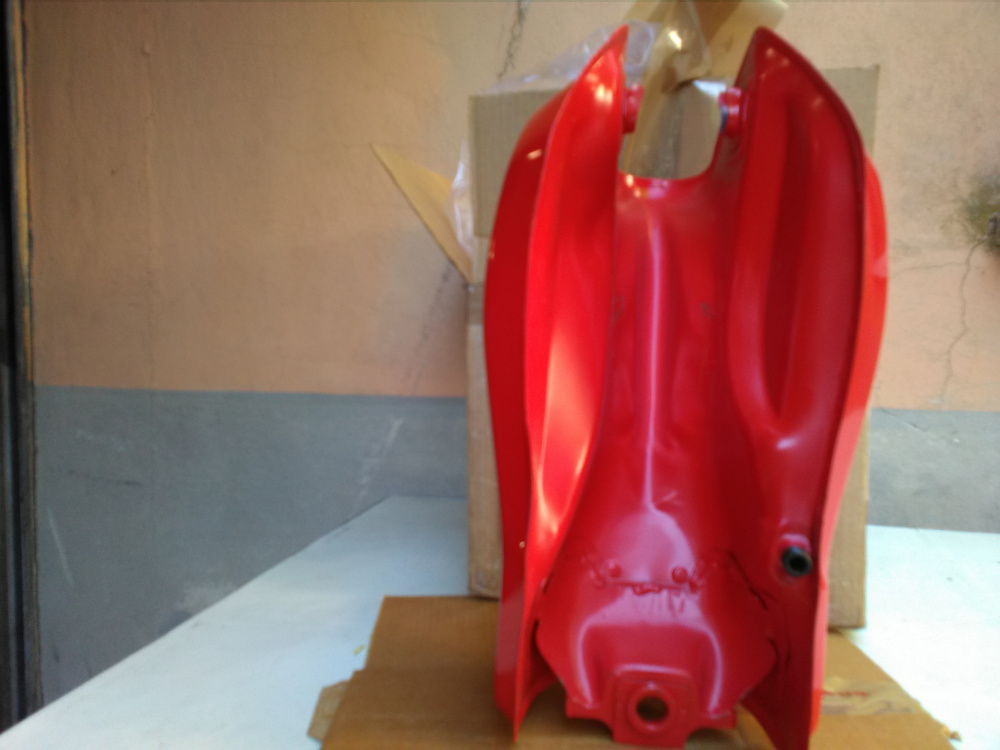 serbatoio nuovo rosso honda xl 125