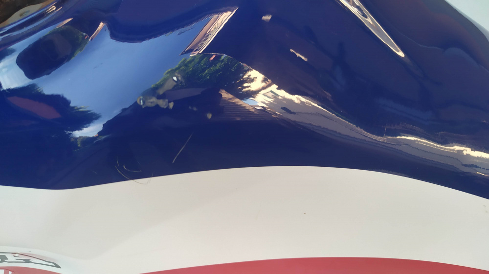 serbatoio usato blu/bianco/rosso honda xlv 750 r