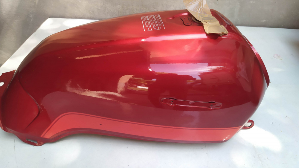 serbatoio usato rosso come nuovo honda vf 750 s