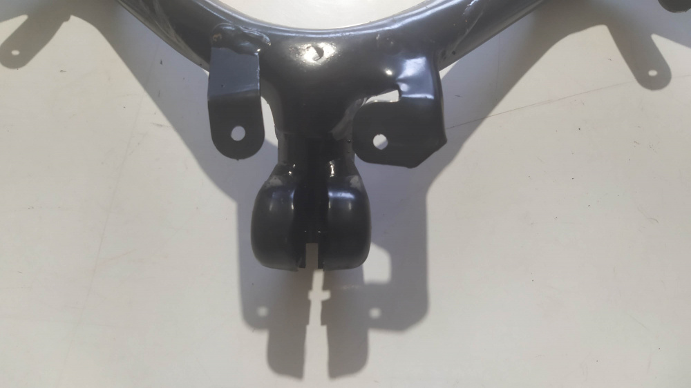 manubrio con p.i. vedi 1b001604 aprilia scarabeo 50
