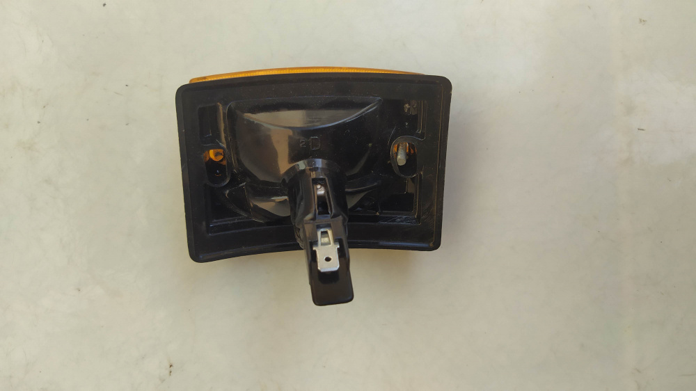 freccia anteriore dx piaggio vespa pk50s - triom 210530