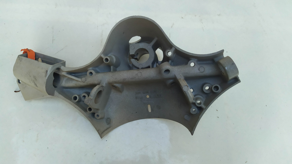 corpo manubrio originale nuovo piaggio vespa codice interno 992535