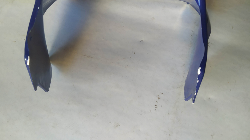 macherina faro blu beta kr 50 leggeri graffi