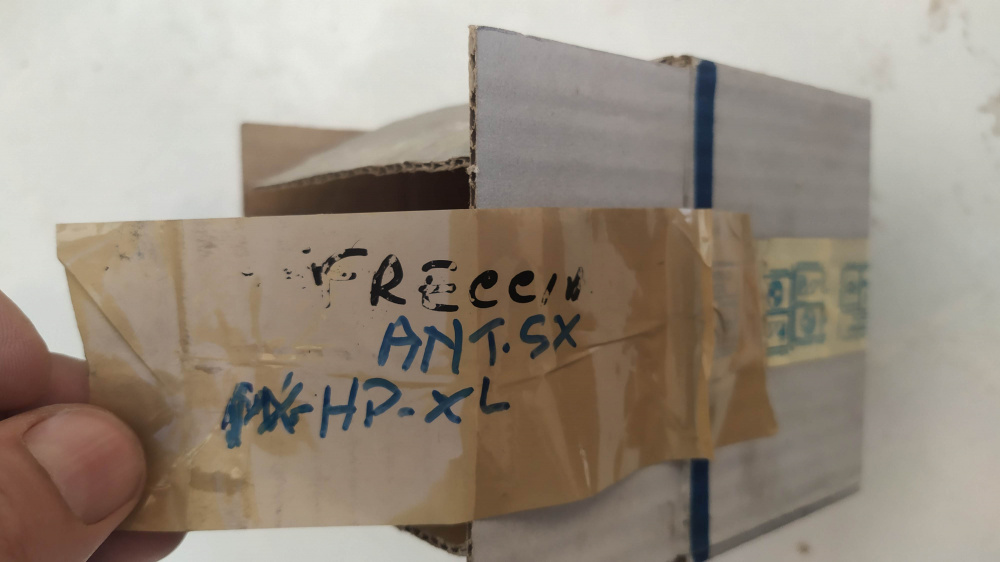 freccia anteriore sx piaggio vespa pk - xl - hp triom 210549