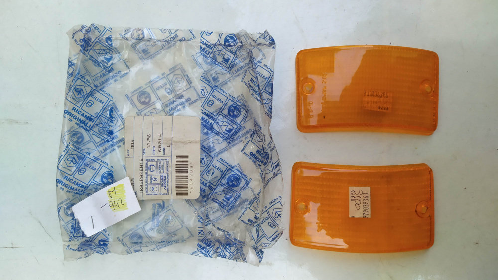 coppia gemme frecce anteriori piaggio vespa pk xl triom 210549-210548