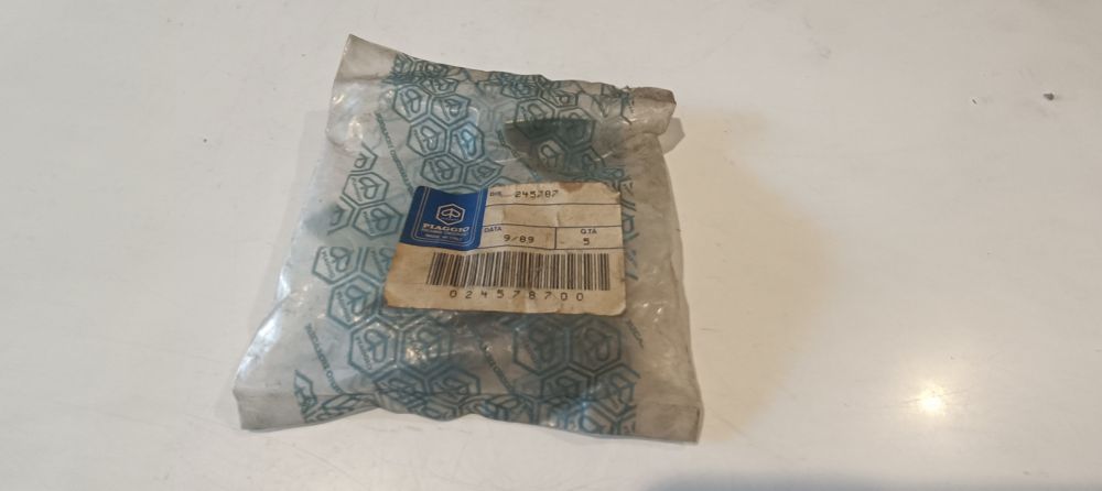 5 piastrine fissaggio originale coperchio ruota piaggio vespa