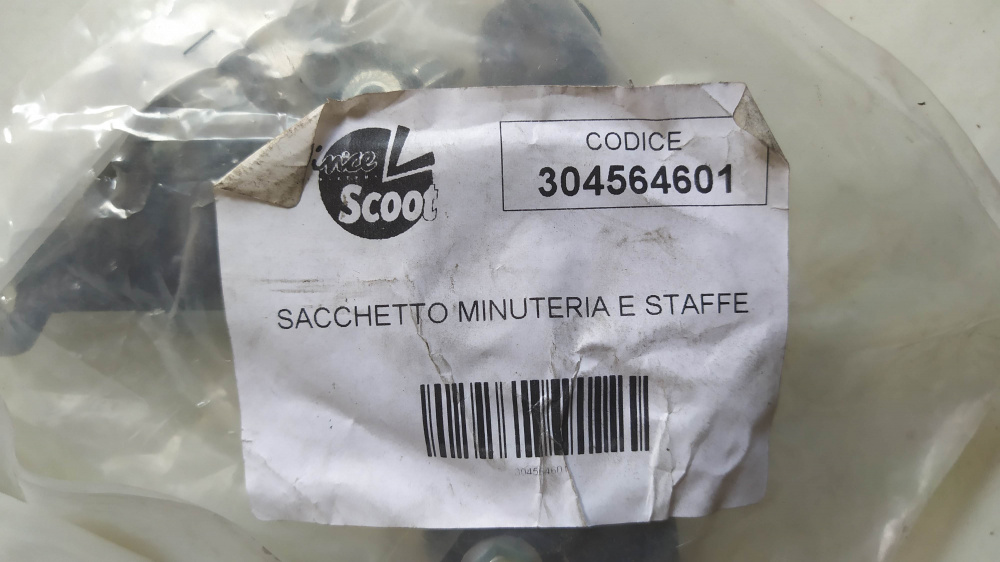 sacchetto minuterie e staffe per marmitta leovince malaguti f12
