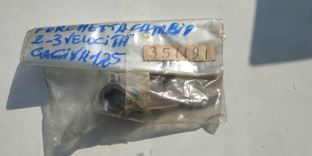 forcetta innesto 2a e 3a velocita  cc. 125