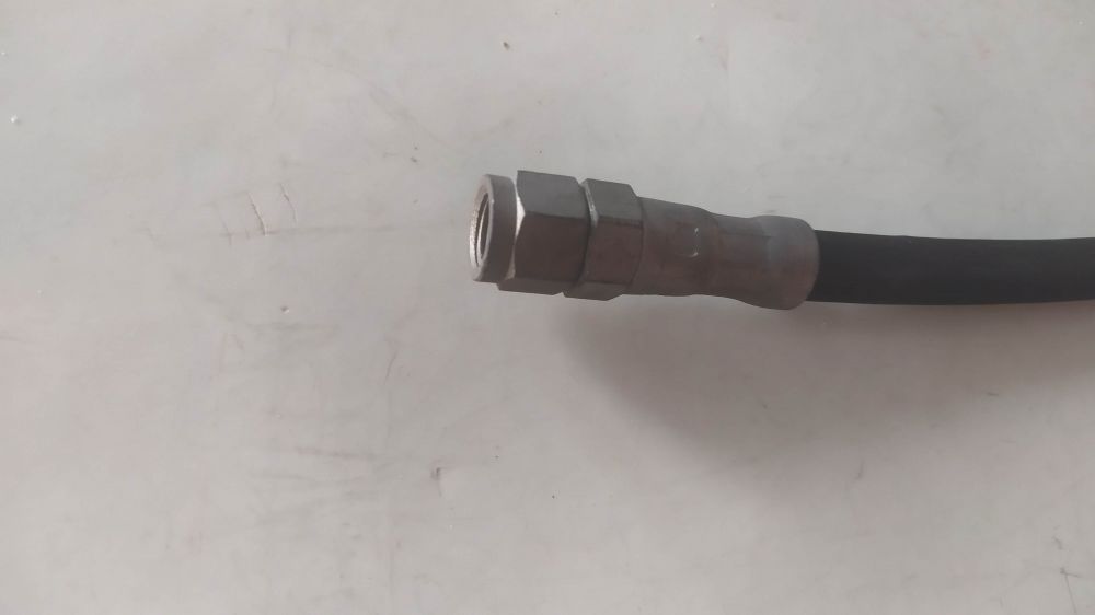 tubo flessibile olio pompa freno anteriore cagiva alazzurra 350 - 650