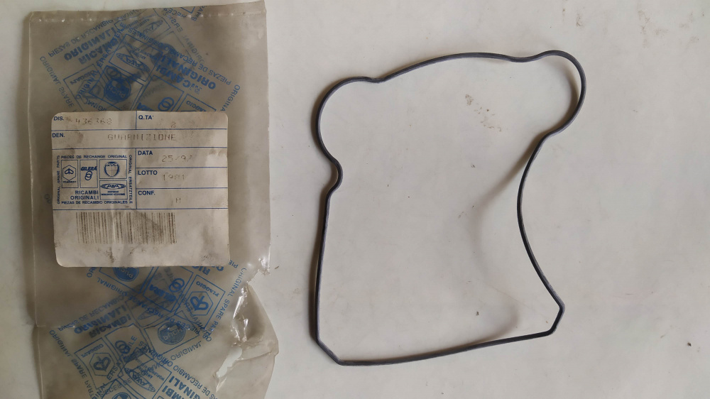 guarnizione coperchio valvole piaggio vespa et4