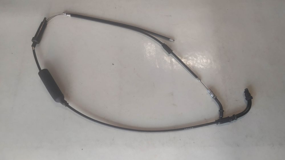 cavo gas con sdoppiatore originale cagiva elefant 2 125 fino a telaio 6le004502 - la parte finale dello sdoppiatore si e rovinata -
