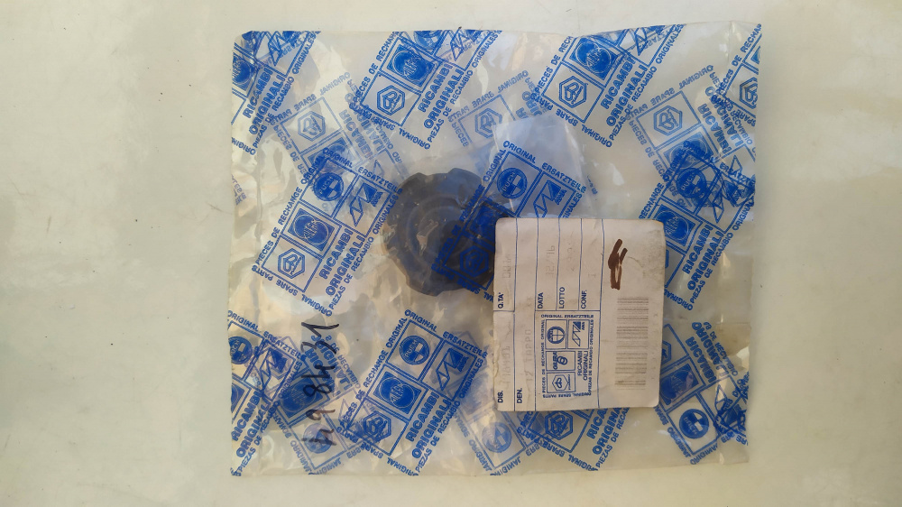 tappo serbatoio olio piaggio free - sfera - liberty