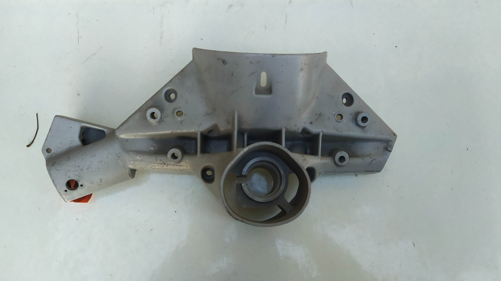 corpo manubrio originale nuovo piaggio vespa codice interno 991670