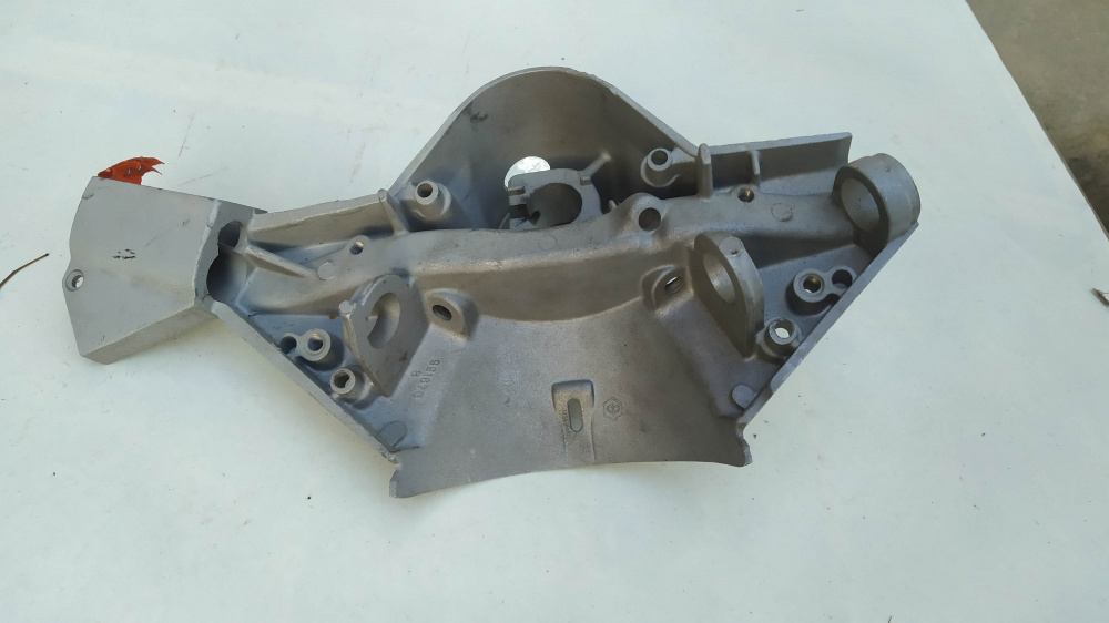 corpo manubrio originale nuovo piaggio vespa codice interno 991670