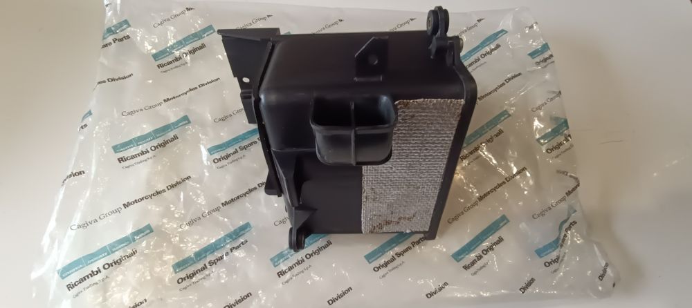 scatola filtro aria w8 - cruiser - k7 completa di tappo e manicotto