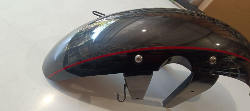 parafango nero usato con staffe suzuki marauder &acute;97 - &acute;04