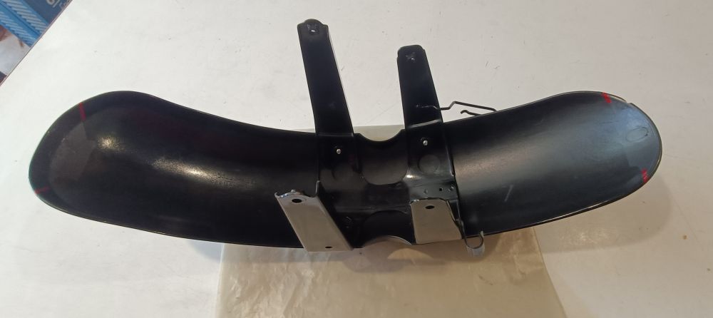 parafango nero usato con staffe suzuki marauder &acute;97 - &acute;04