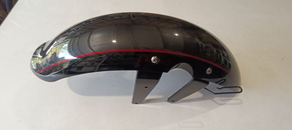 parafango nero usato con staffe suzuki marauder &acute;97 - &acute;04