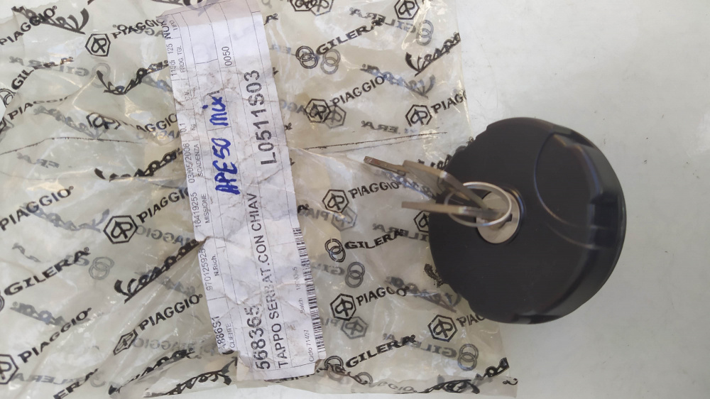 tappo serbatoio con chiave originale piaggio ape 50 mix