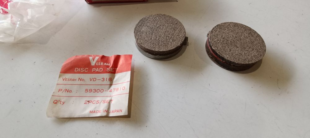 coppia pasticche freno vesrah vd-316 suzuki gs 550 &acute;77 &ndash; &acute;79