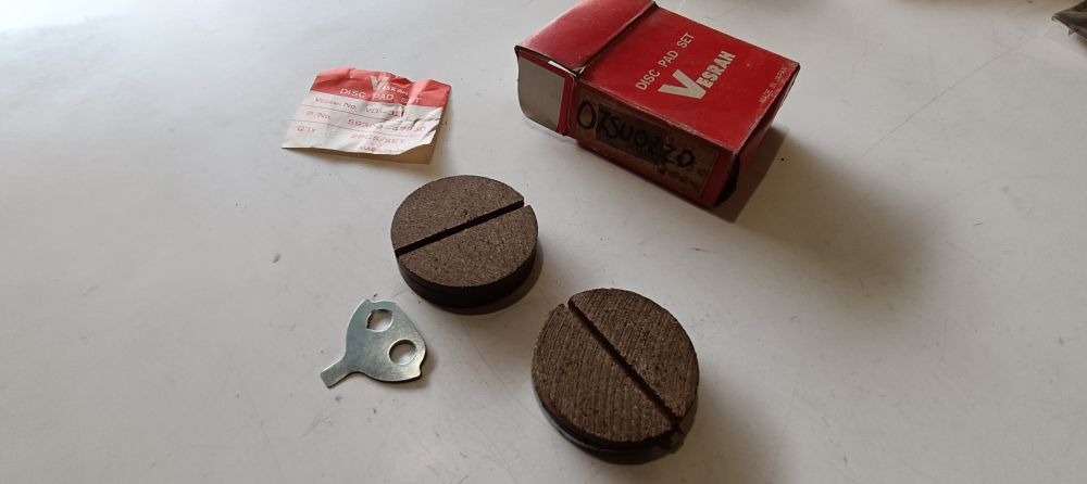 coppia pasticche freno vesrah vd-320 suzuki gs 1979