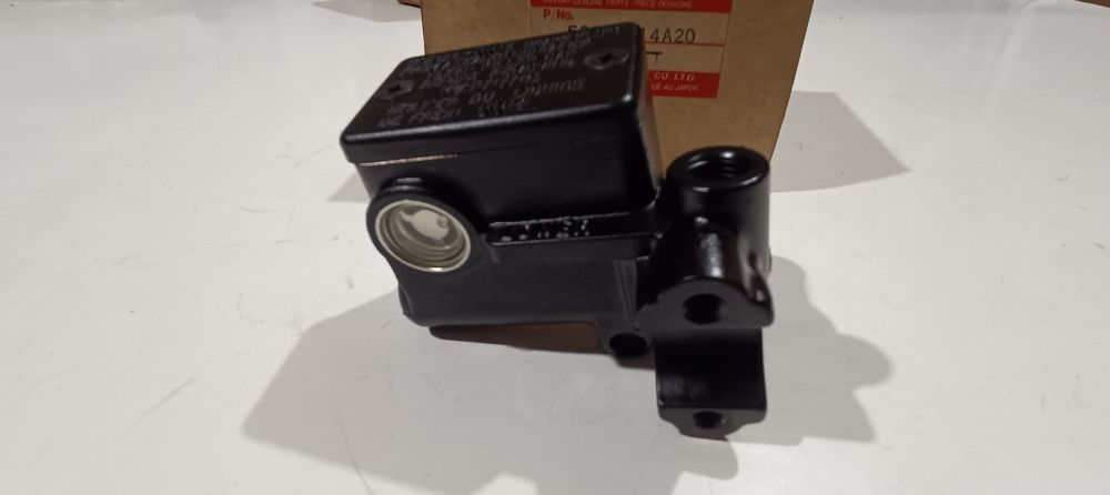 pompa freno anteriore nuova originale suzuki dr 500 ´86 – ´88 / dr 600 ´86 – ´89