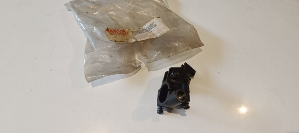 supporto leva frizione completo di attacco specchio yamaha tenere 750