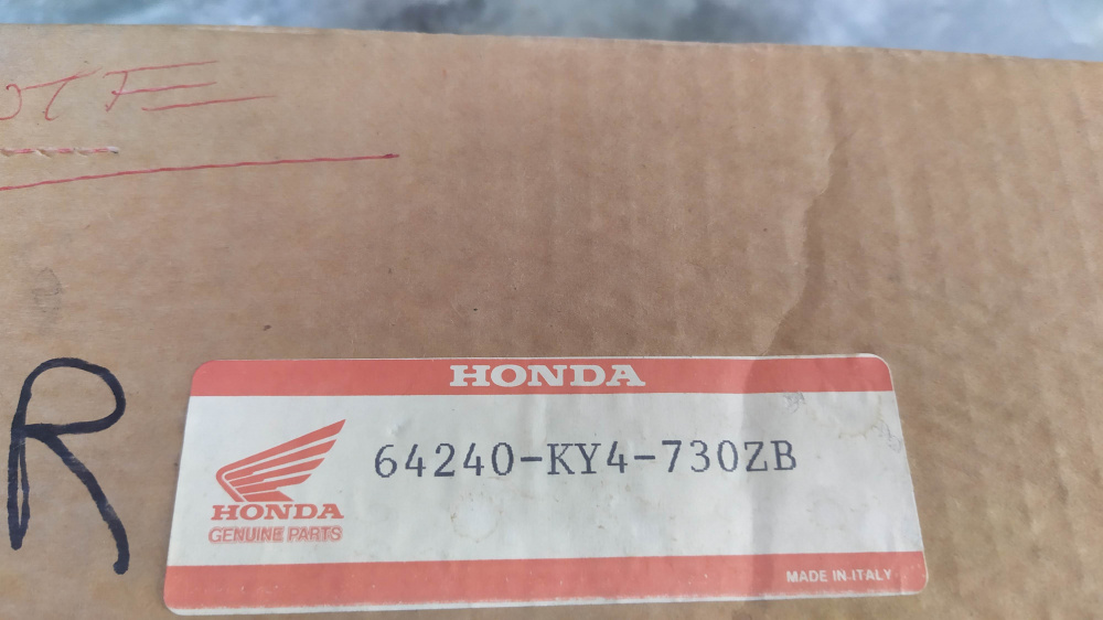 carena anteriore superiore sx verde/blu/bianca honda nsr 125 r ´90