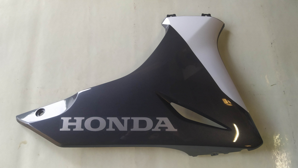 carena anteriore inferiore dx honda cbr 125 2007