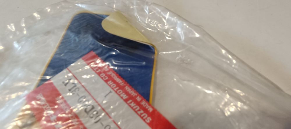adesivo fianchetto post. dx suzuki ts 125 r ´89 – adesivo piegato sul finale -