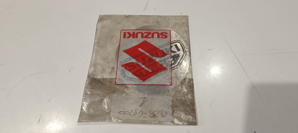 emblema alluminio tscc suzuki gs 750