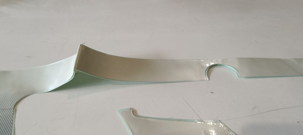 adesivi fianchetto ant. sx gsx-f 600 1990 – gli adesivi sono stati conservati piegati -