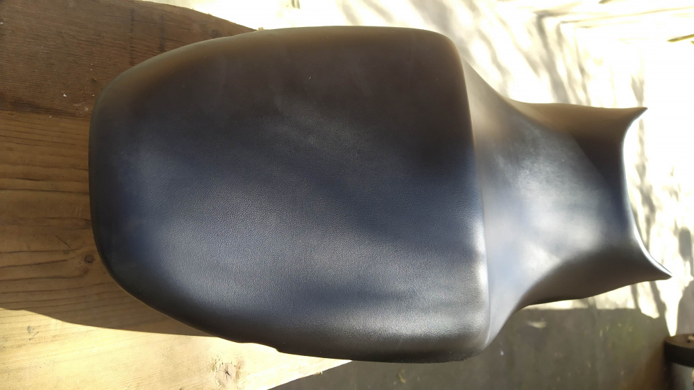 sella nuova con leggero graffio nera honda hornet cb600f 600 ´03