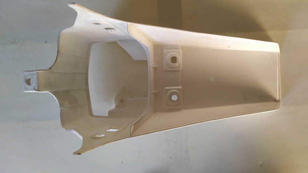 parafango posteriore honda sh 50 vecchi modelli - ha l´attacco rotto -