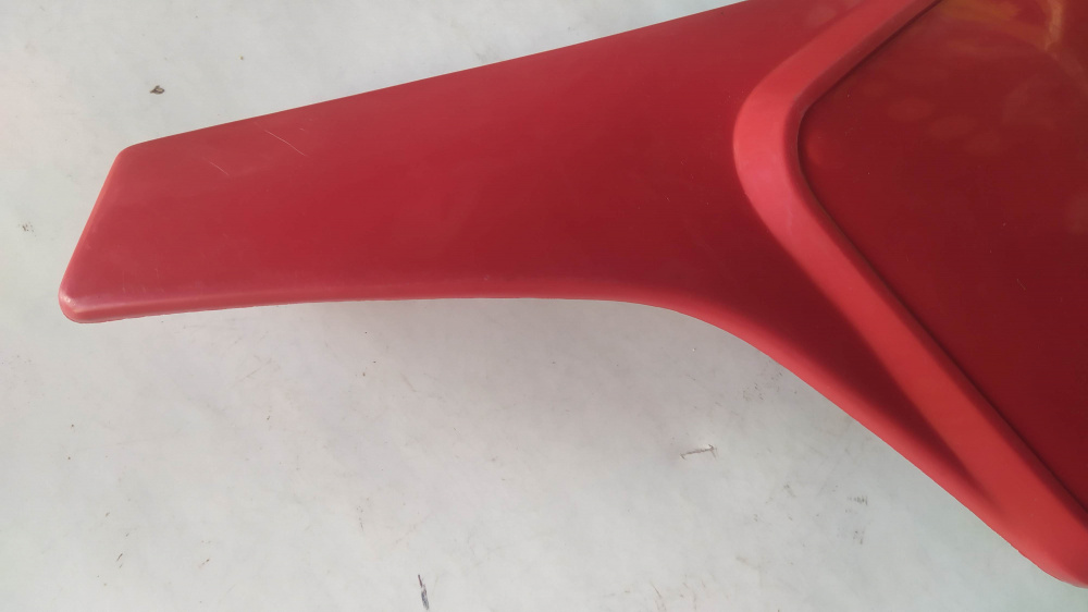fianchetto post. sx rosso aletta